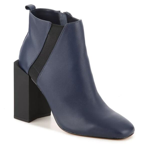 Halston Leather Boots Side Zip Ankle Booties Block Heel Size 7.5 3.5'' Heel Navy - Picture 1 of 10